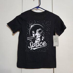 Size Small 8 Youth City Streets Black White Astronaut Space Short Sleeve T-Shirt